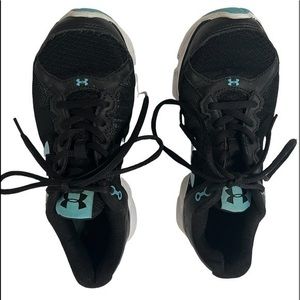 Under Armour Assert 6 Black & Blue Athletic Shoes Size 7